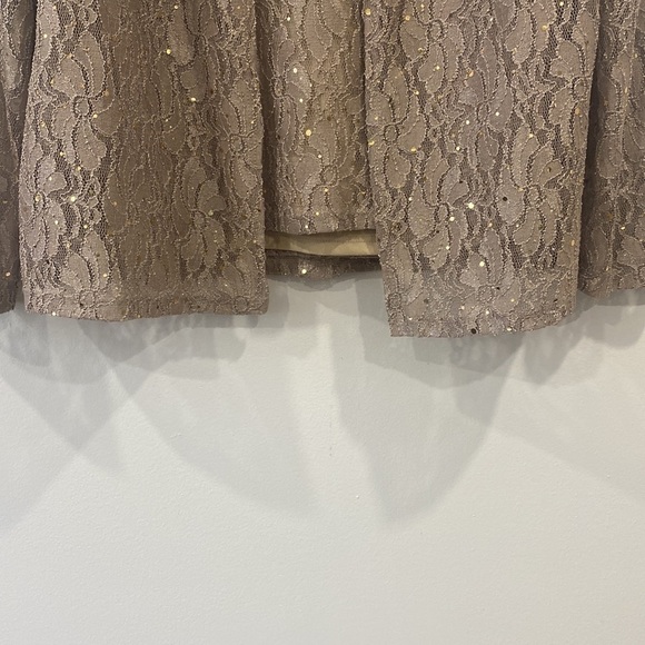 2‎ Piece Tank Lace Overlay With Lace Cardigan - Picture 5 of 16